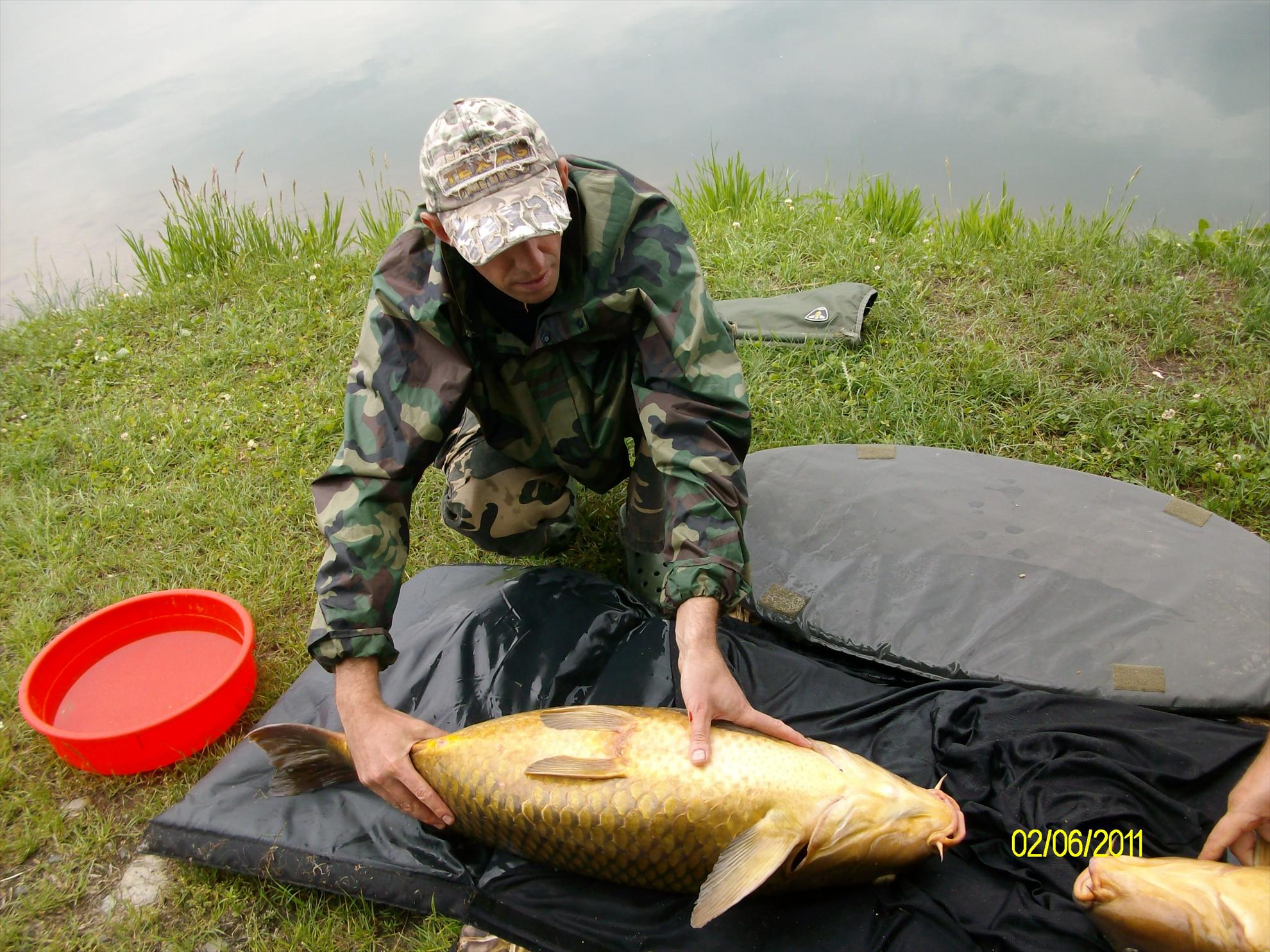florian tanasa  Partide de pescuit cu prietenii. - alim0321.JPG